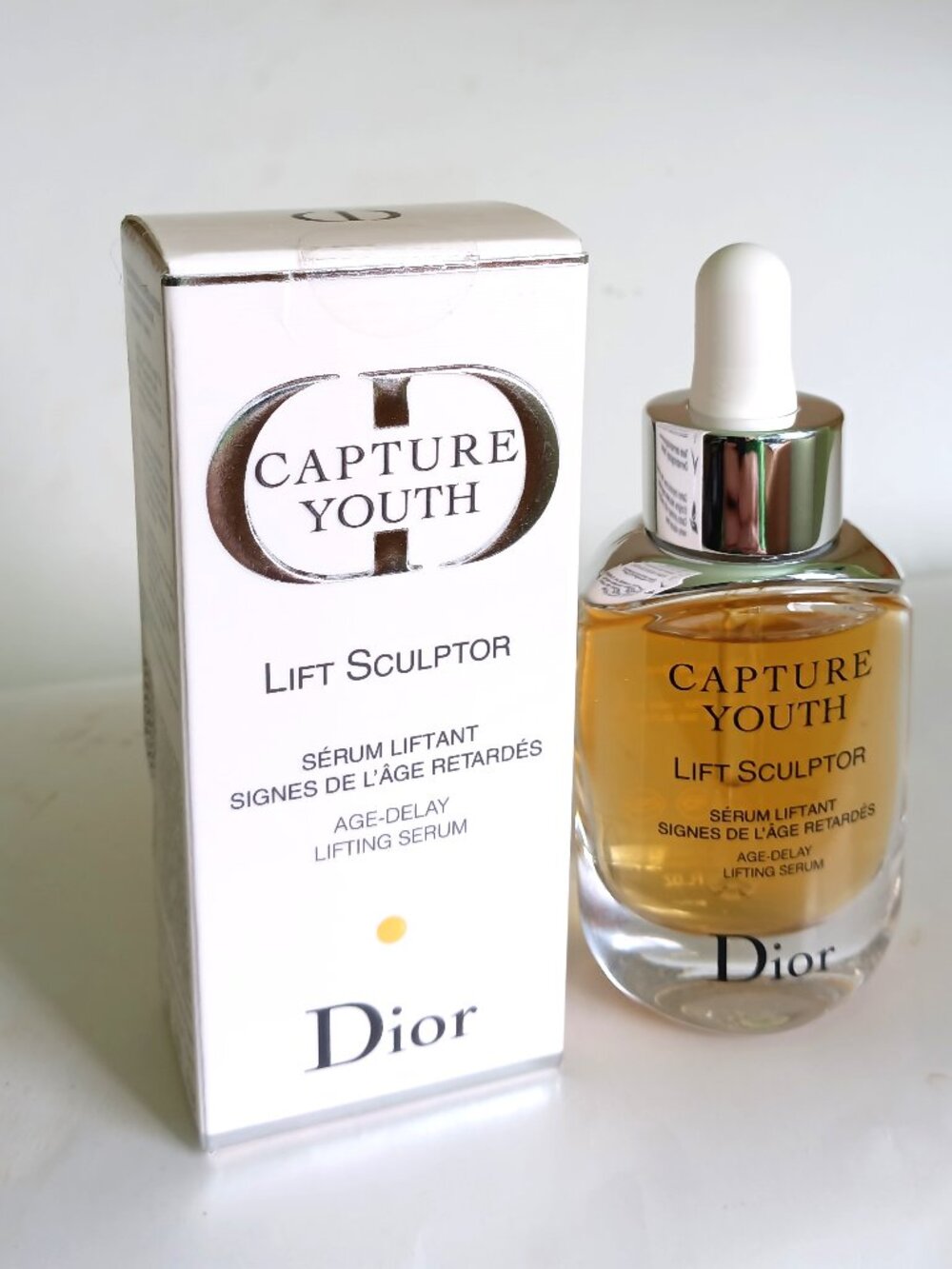 DIOR. Capture Youth Lift Sculptor Age-Delay Lifting Serum - 30 ml